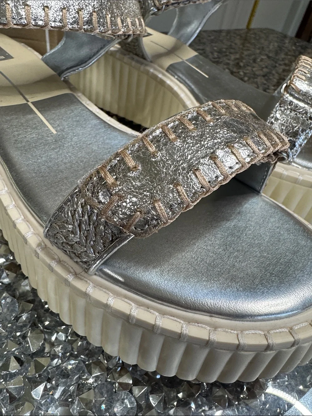 Dolce Vita Silver metallic leather Platform Sandals with Cream Sole NEW 8.5